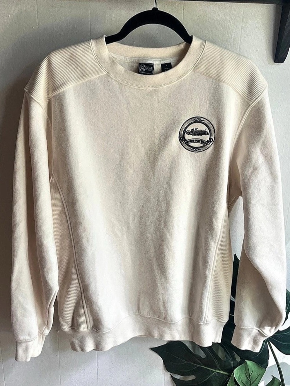 Gear for Sports Crewneck Sweatshirt in Cream Size Medium Vintage